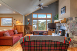 blue-grouse-12-living3